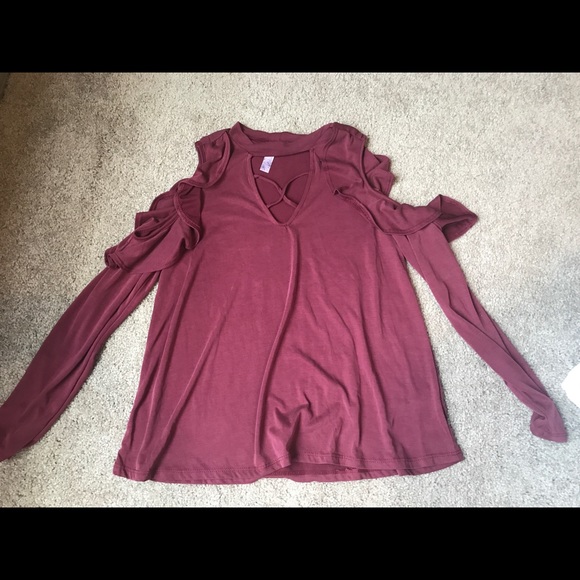 Open shoulder/cage neck long sleeve - Picture 3 of 4